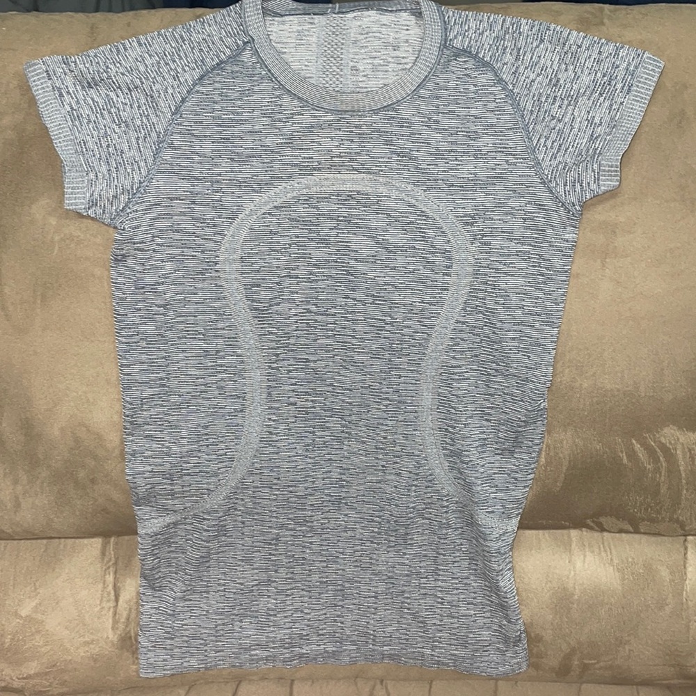 Lululemon swiftly tech short sleeve shirt